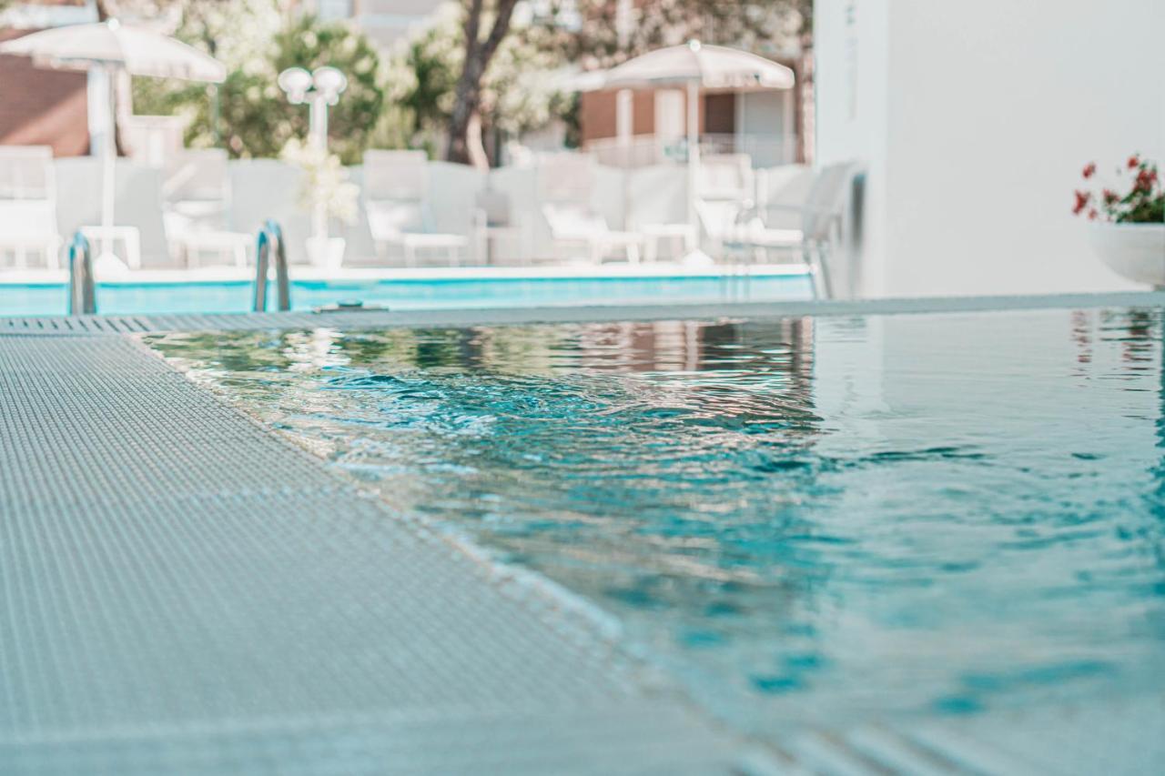 Hotel San Giorgio Милано Мартима Екстериор снимка