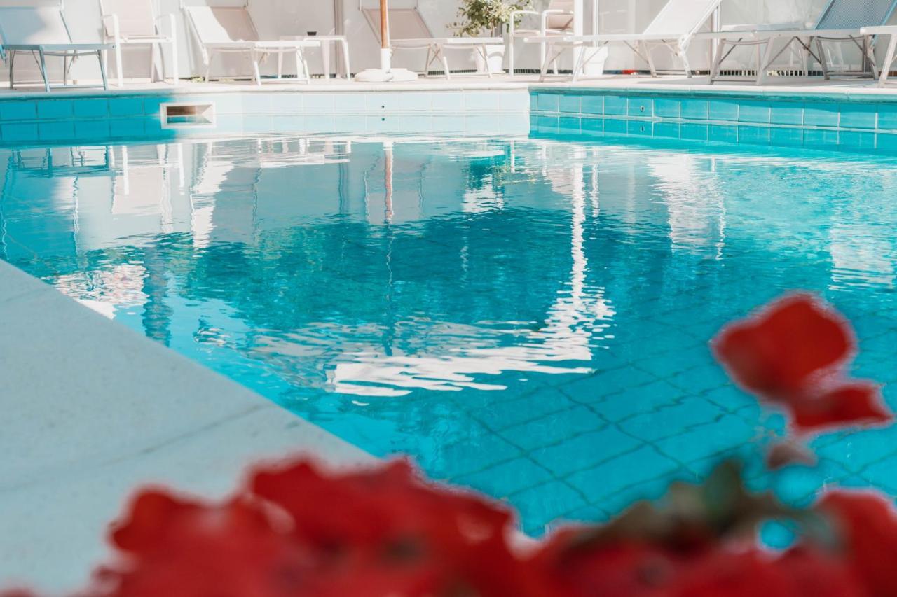 Hotel San Giorgio Милано Мартима Екстериор снимка