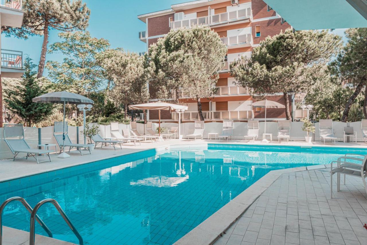 Hotel San Giorgio Милано Мартима Екстериор снимка