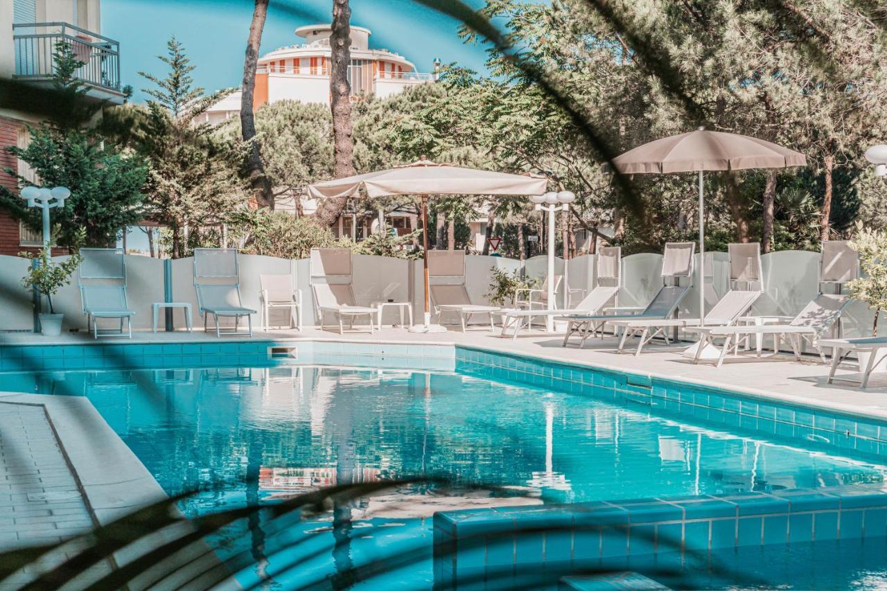 Hotel San Giorgio Милано Мартима Екстериор снимка