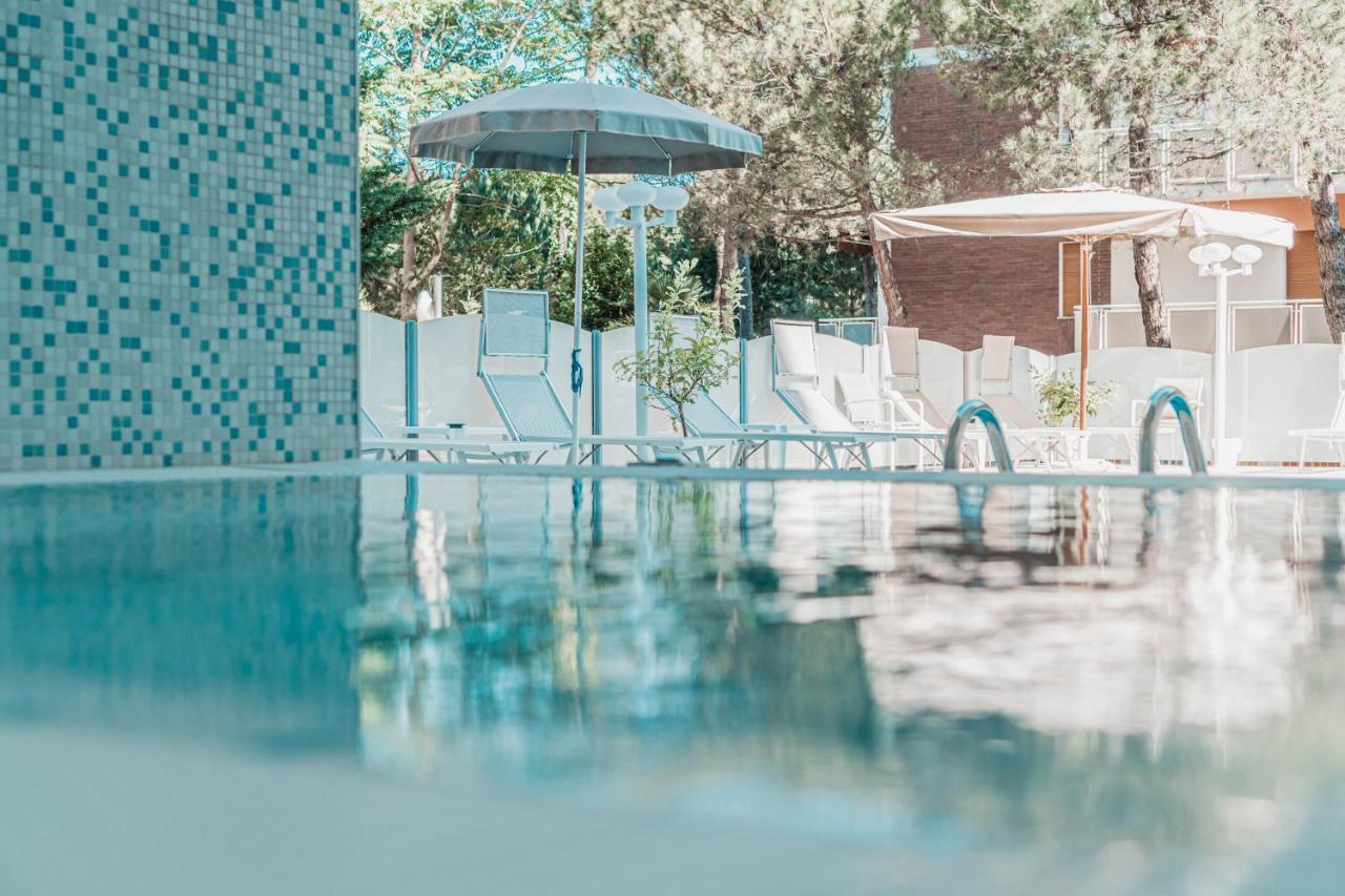 Hotel San Giorgio Милано Мартима Екстериор снимка