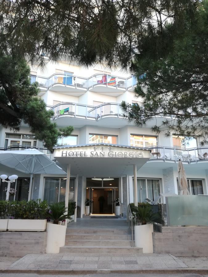 Hotel San Giorgio Милано Мартима Екстериор снимка
