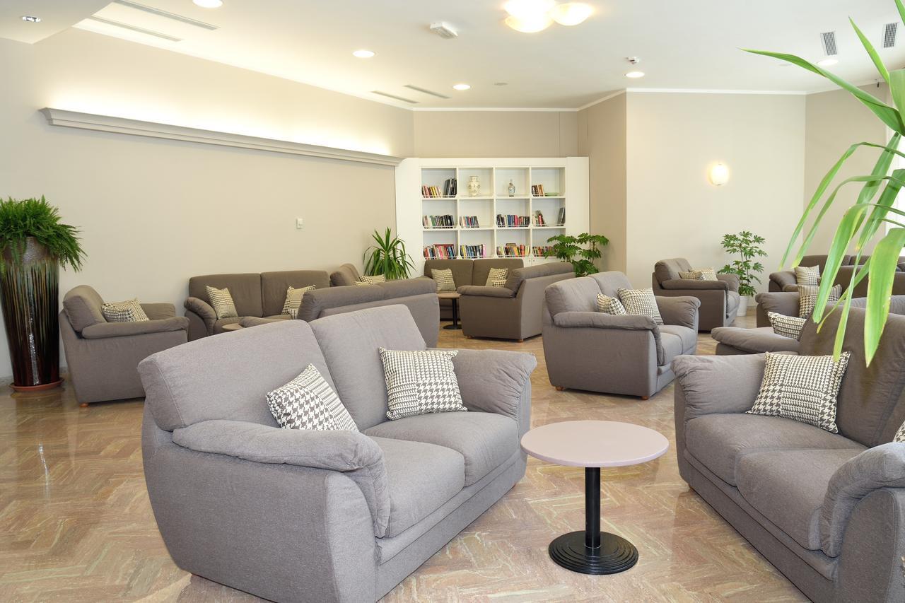 Hotel San Giorgio Милано Мартима Екстериор снимка